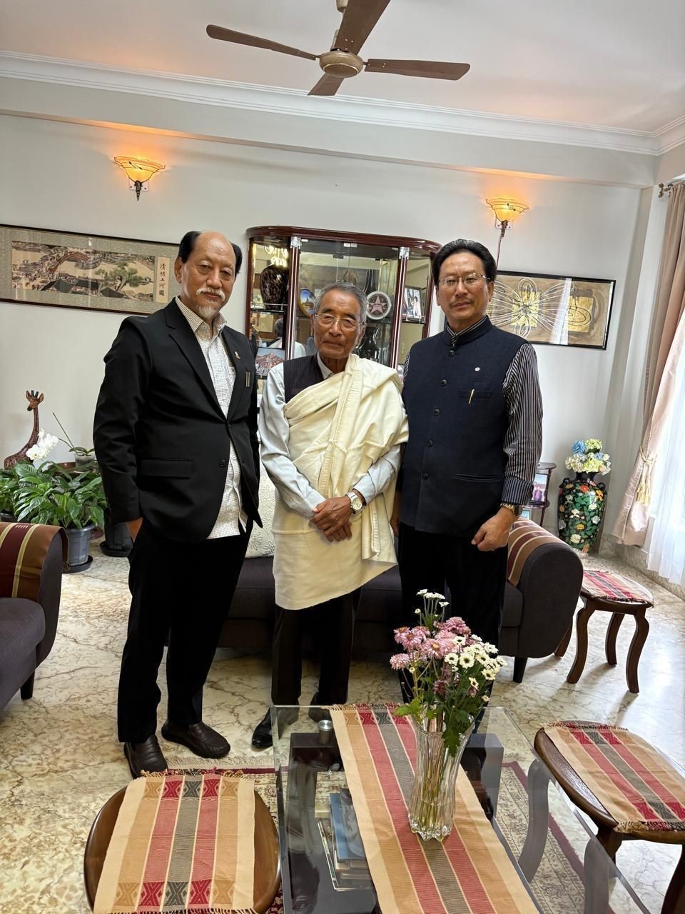 Nagaland Chief Minister Dr Neiphiu Rio along with Minister KG Kenye call on NPF supremo Dr Shurhozelie Liezietsu at his residence in Kohima on October 14. (Image Courtesy: @Neiphiu_Rio/X)